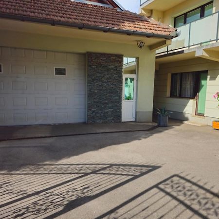 Peaceful Vacation Villa & Garden Saraybosna Dış mekan fotoğraf